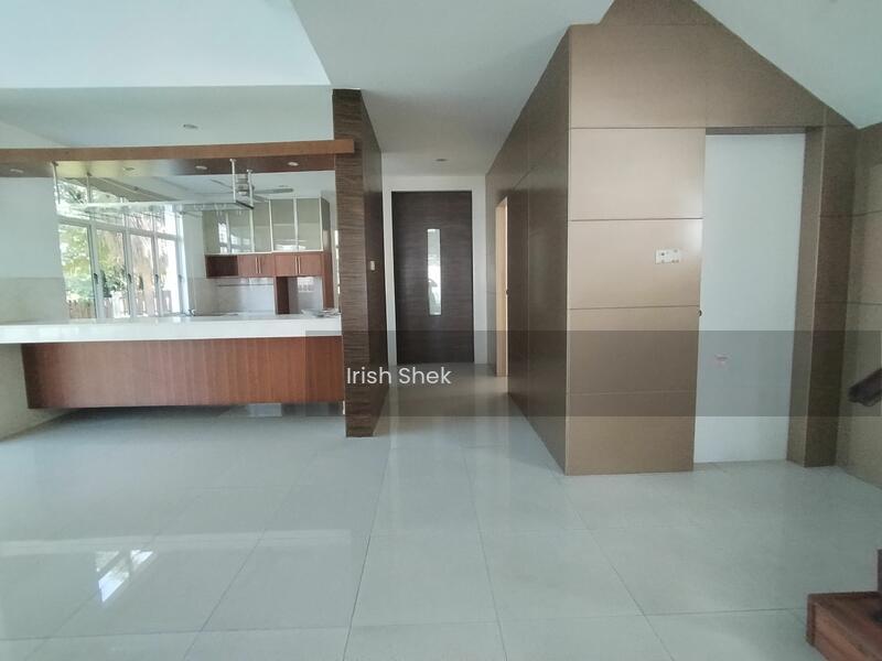 Sri Suria , Bukit Rimau - 4