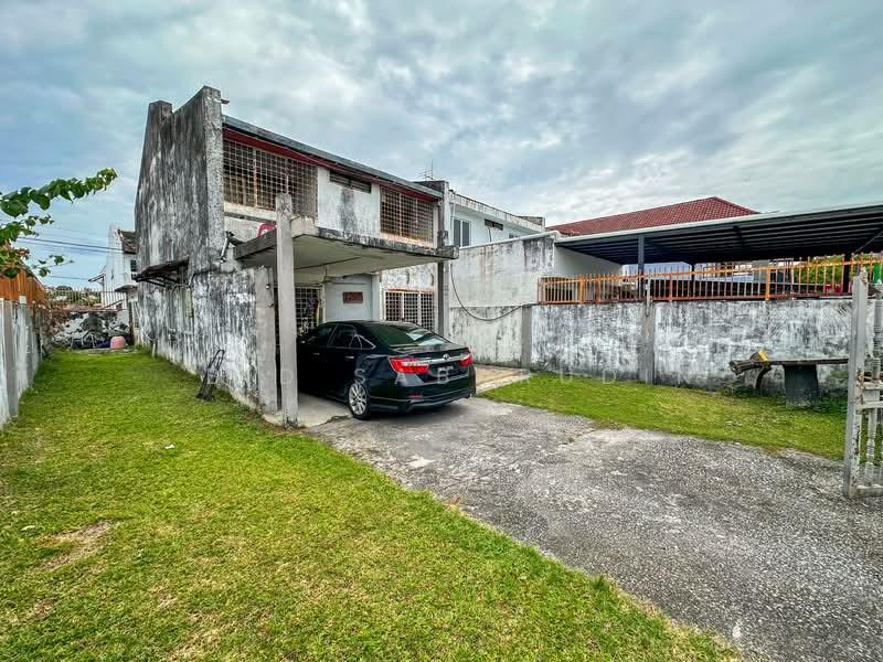 End Lot with Extra Land 2 Storey @ AU2, Taman Keramat KL - 3