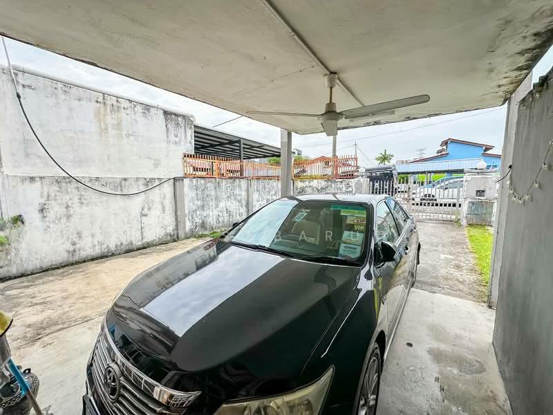 End Lot with Extra Land 2 Storey @ AU2, Taman Keramat KL - 4