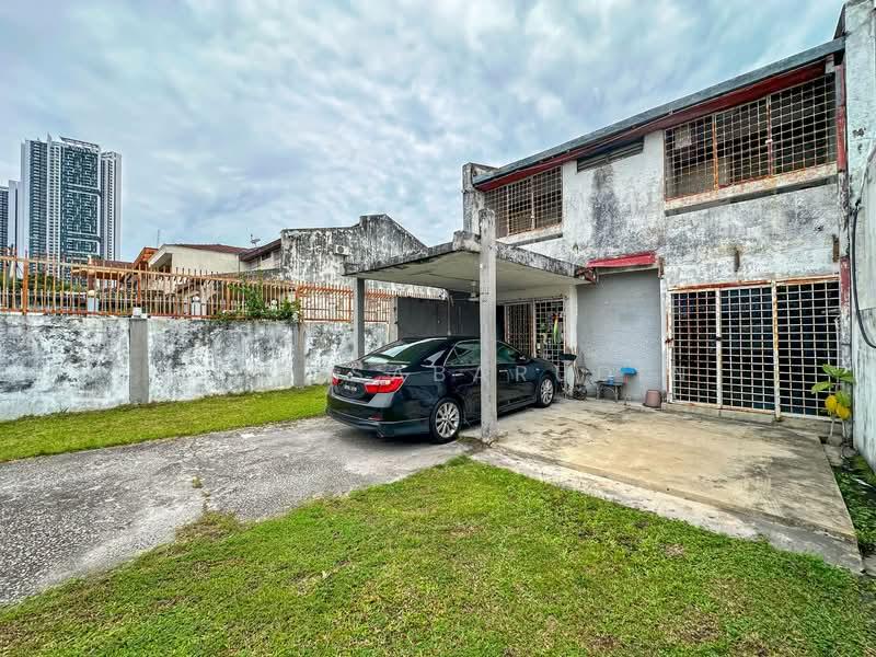 End Lot with Extra Land 2 Storey @ AU2, Taman Keramat KL - 2