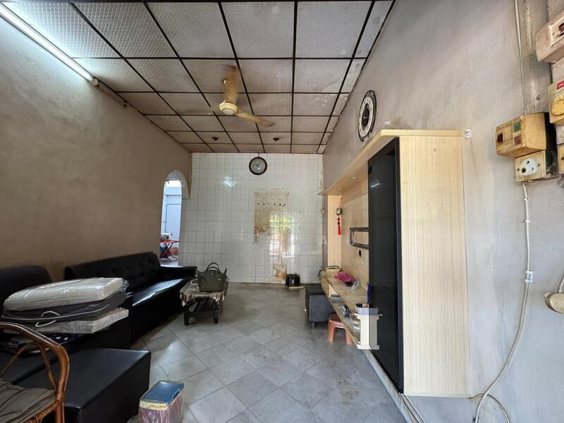 Ipoh pasir puteh tai lee renovated extended single storey house for sale - 5