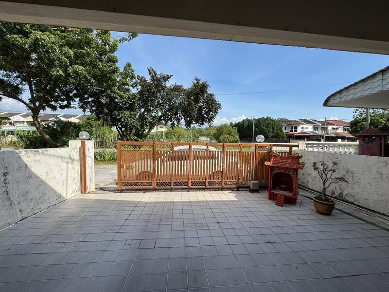 Ipoh pasir puteh tai lee renovated extended single storey house for sale - 2