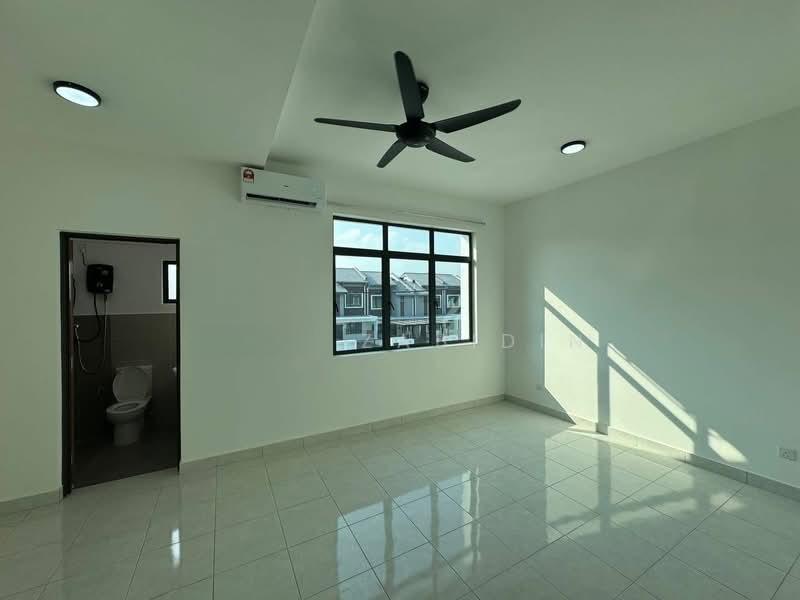 Bandar Puncak Alam - 5