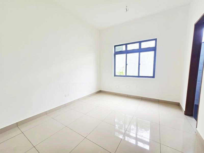 Taman Senai Utama - 5