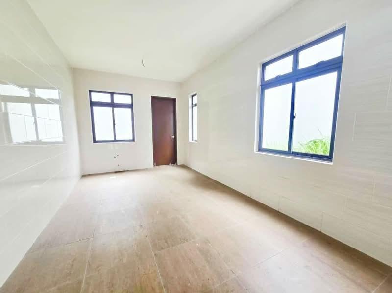 Taman Senai Utama - 5