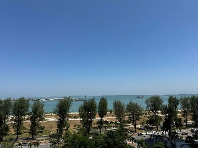 Gurney Beach Resort - 1