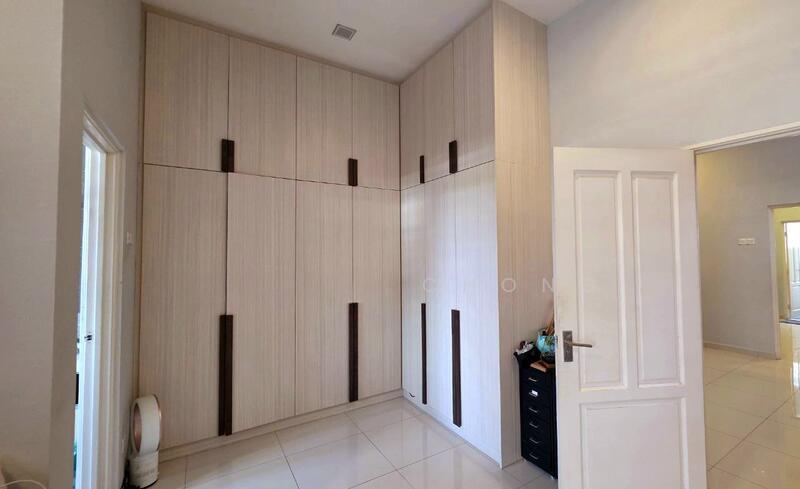 Seri Beringin Botani - 2