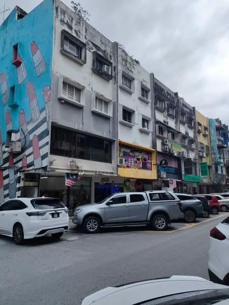 Kenanga Wholesale City - 4