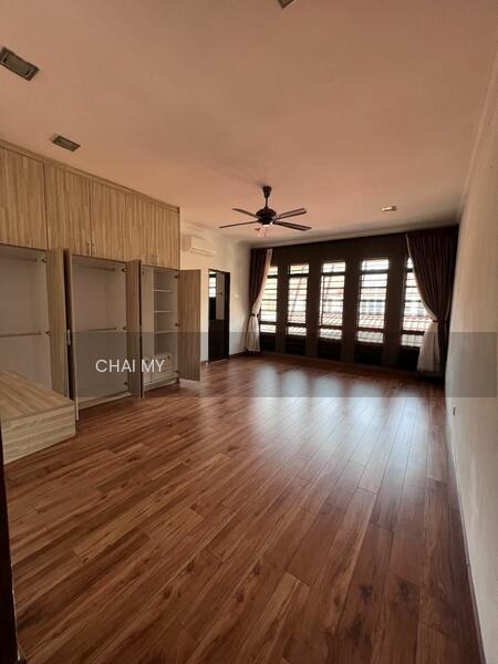 BANDAR KINRARA - 2