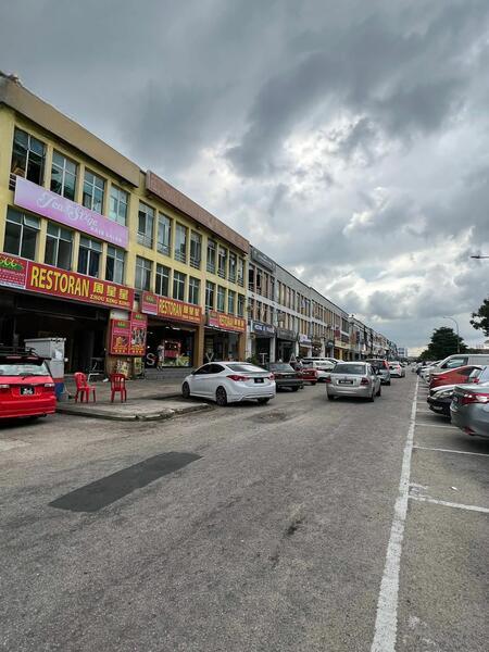 Taman Mount Austin 3 Storey Commercial Shoplot 24x70 - 1