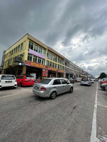 Taman Mount Austin 3 Storey Commercial Shoplot 24x70 - 4
