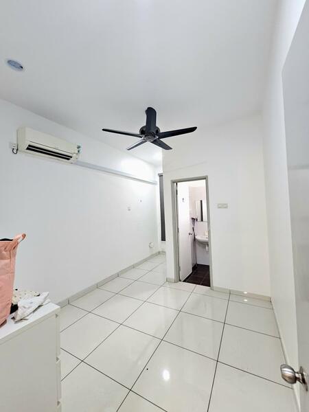 Rini Hills 2 - 4