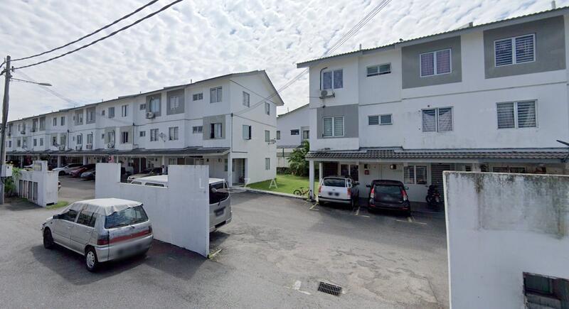 taman saujana palma jenaris - 1