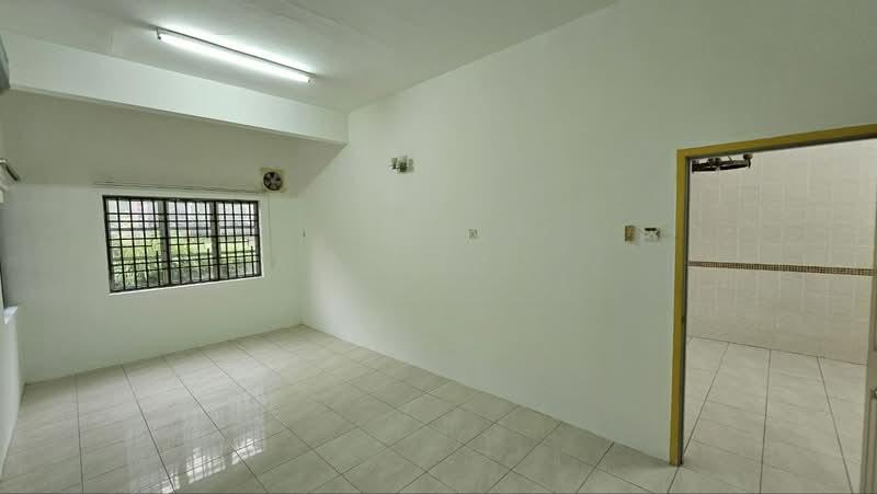 Taman Saikat - 4