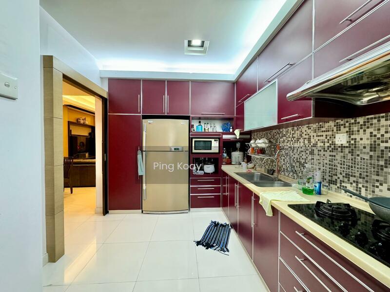 HILLVIEW GARDEN 3 STY TERRACE at RENOVATED - 5