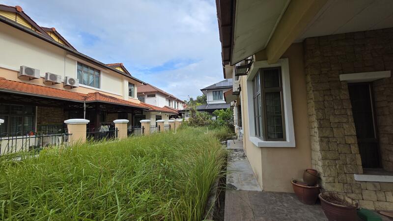 Anggerik Eria, Kota Kemuning - 5