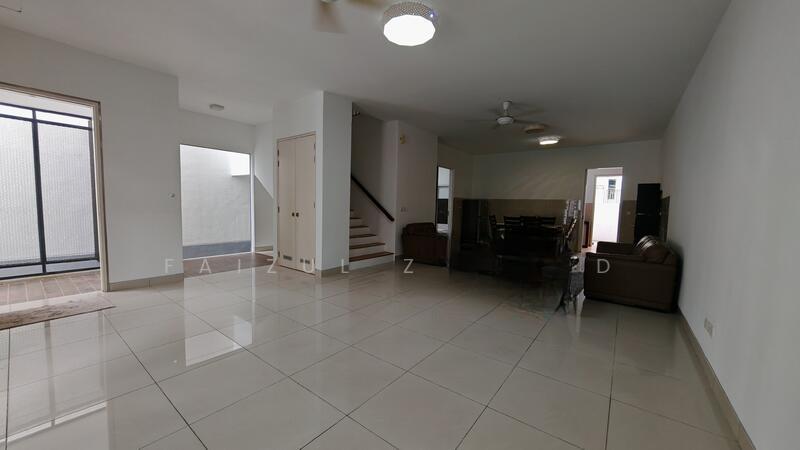 Duta Villa 2 - 4