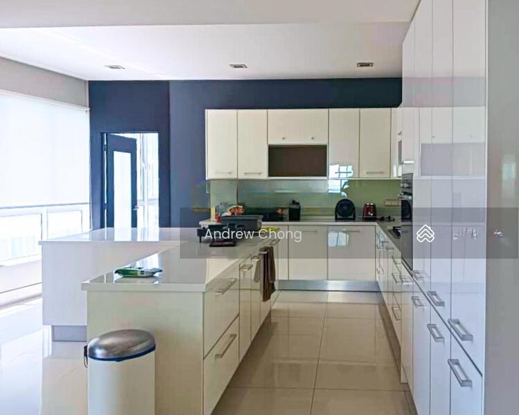 The Cove Condominium - 5