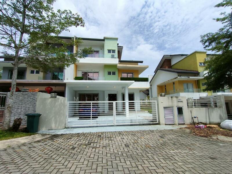 D'Impian Tropika - 1