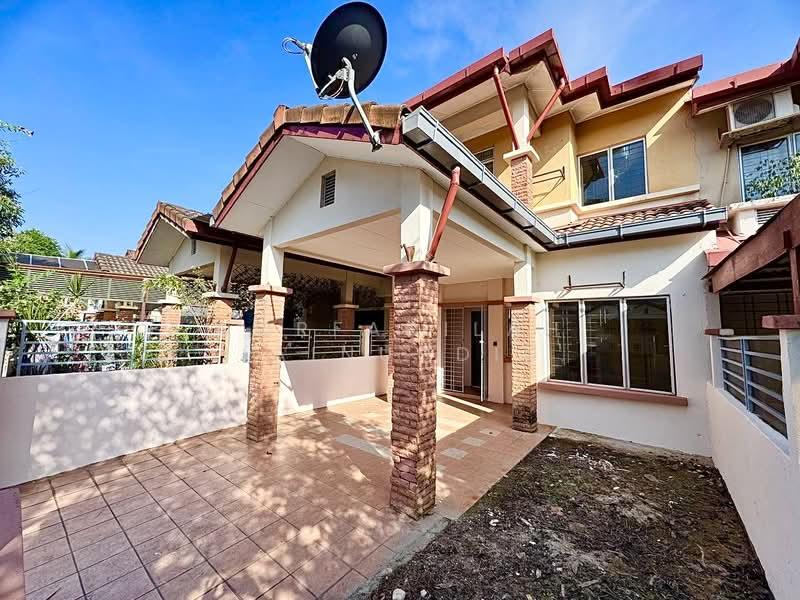 U16, Taman Bukit Subang - 2