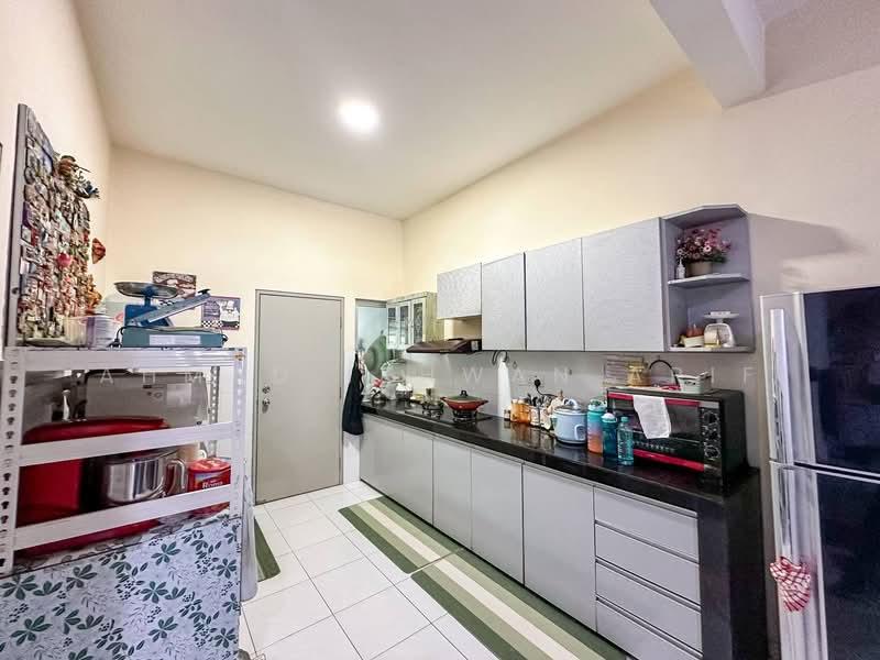 Laman Orkid Nilai Impian - 5