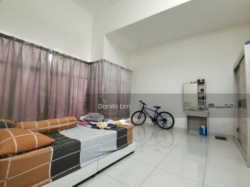 D'Infiniti, Bandar Damai Perdana - 1