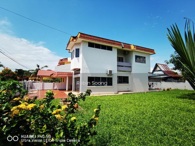 Freehold Corner 2 Storey Semi-D house at Ujong Pasir/Semabok - 1