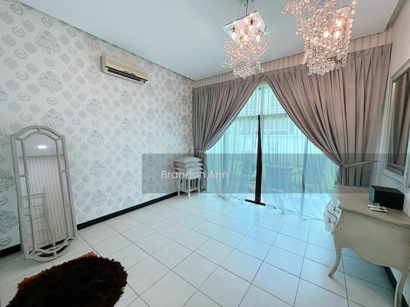 Bungalow at Bukit Jelutong - 5