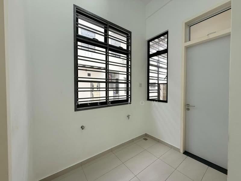 26th Avenue, Bukit Indah - 4