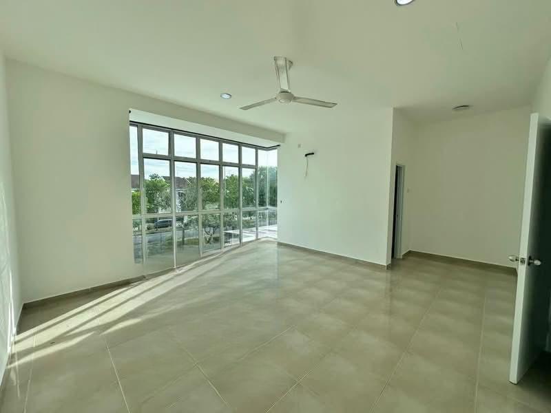 Nusa Sentral Nusas Sentrals - 5