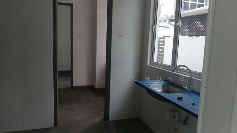 Taman Desa Tebrau Three Storey Bungalow House - 3