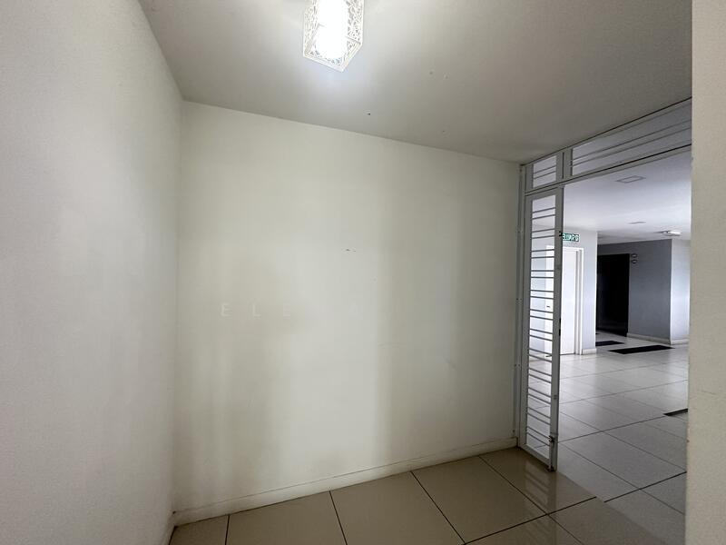 Ujana Executive Apartment - 2