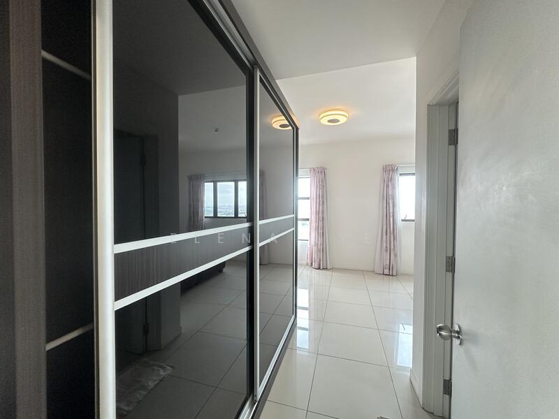 Ujana Executive Apartment - 4