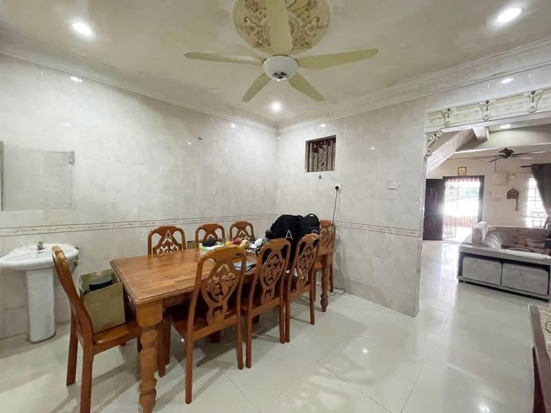 Taman Puncak Jalil - 4