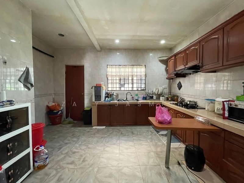 Taman Puncak Jalil - 5