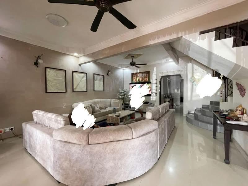 Taman Puncak Jalil - 1