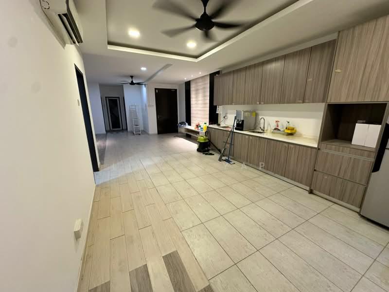 Lakefront Residence - 1