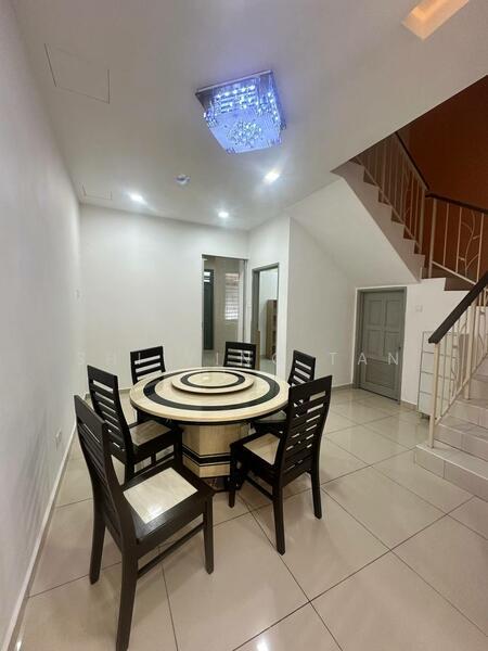 LA Garden LAs Gardens - 3