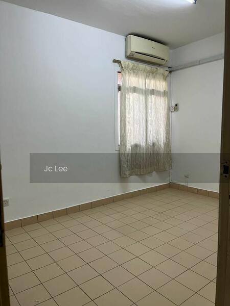 Perdana Exclusive - 2