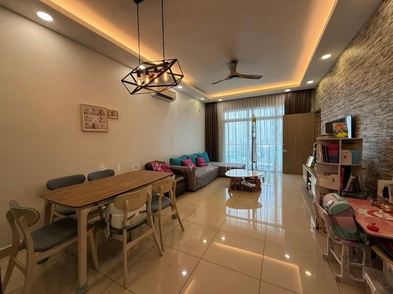 M Condominium @ Larkin - 2