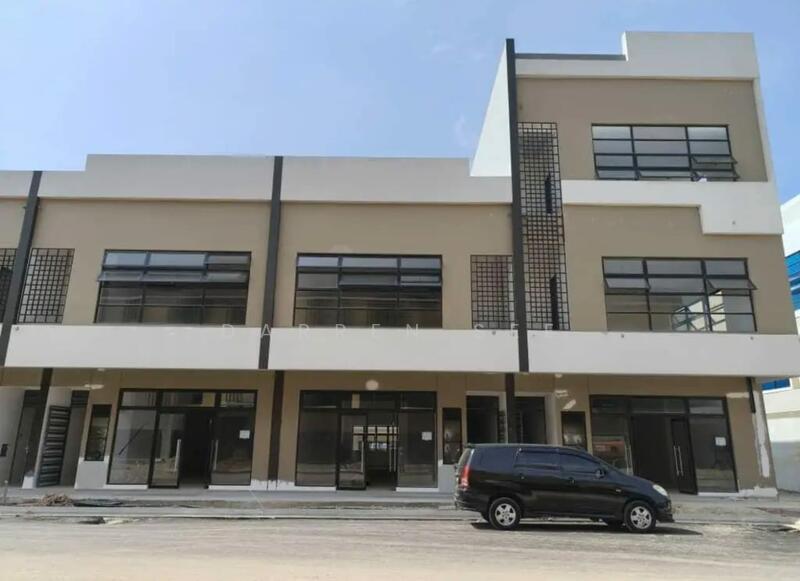 Horizon Square Horizon Hills New Double Storey Shop Facing Main Road - 2