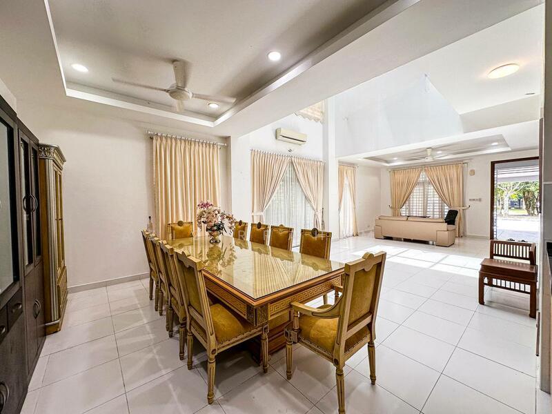 Facing Open 2 and half Storey Terrace Presint 16 - 2