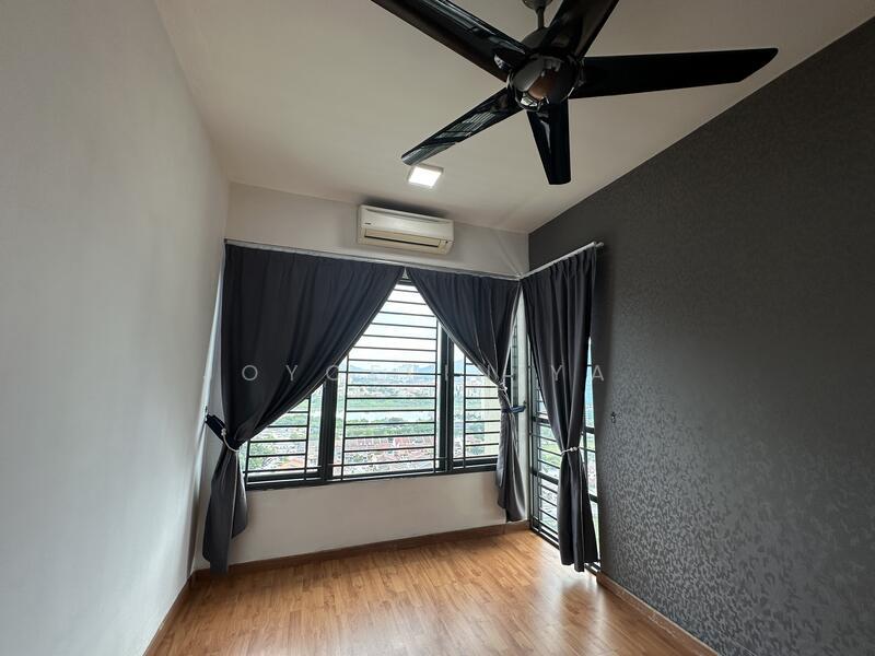 Kiara East - 3