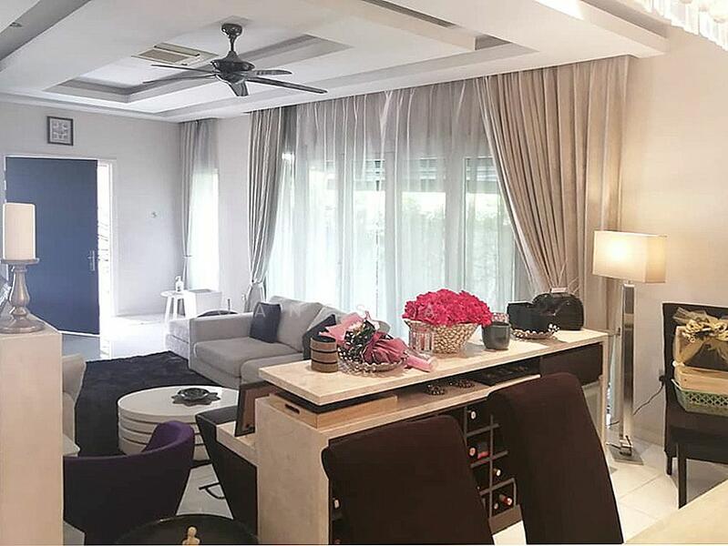 The Rafflesia @ Damansara Perdana - 2