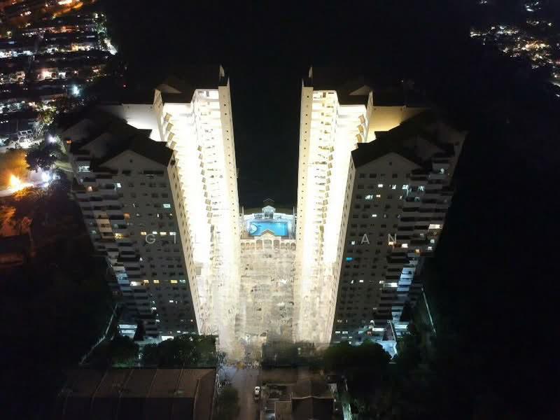 Puncak Athenaeum - 2