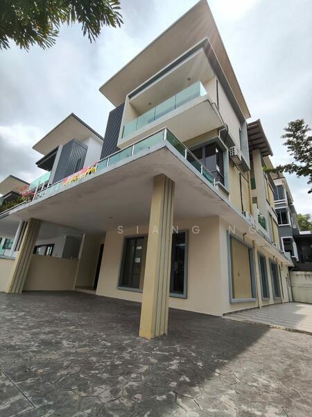 Semi-Detached House at Bandar Mahkota Cheras - 2