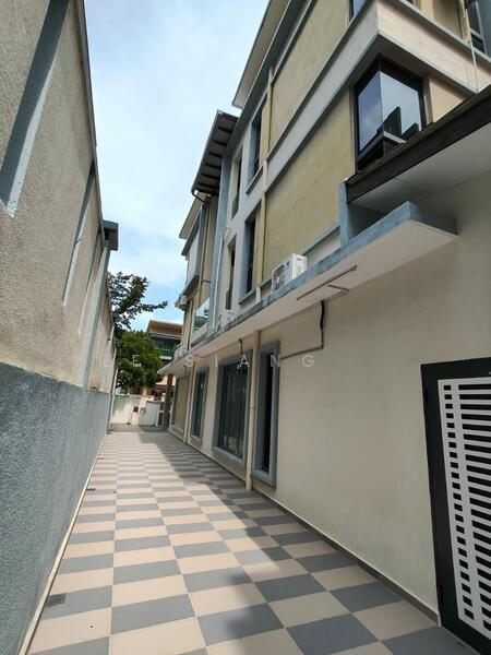 Semi-Detached House at Bandar Mahkota Cheras - 3