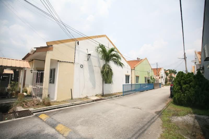 Alam Idaman Taman Tasik Puchong - 1