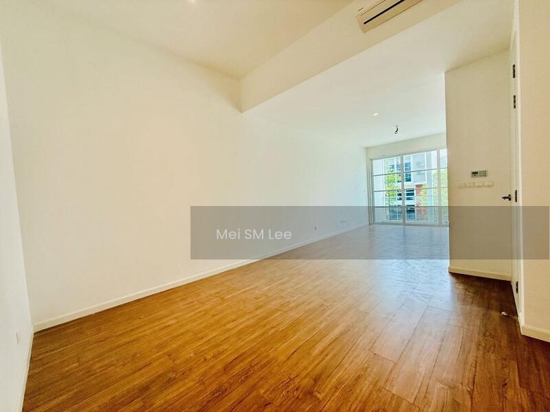 Emerald Hill - 3