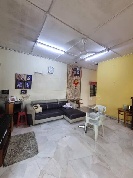 Kampung Laksamana Batu Caves - 1